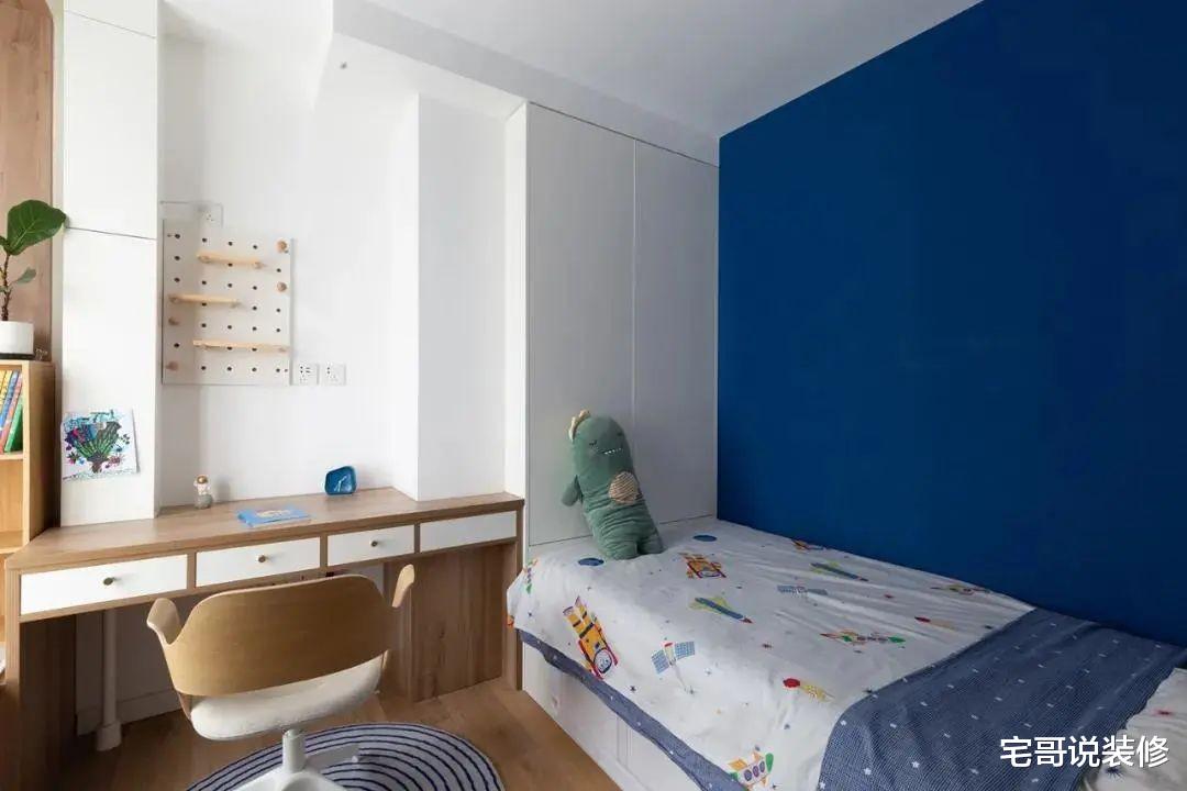 一家3口挤46㎡小家,设计师巧妙从各处“偷”空间,1居变2居,真牛