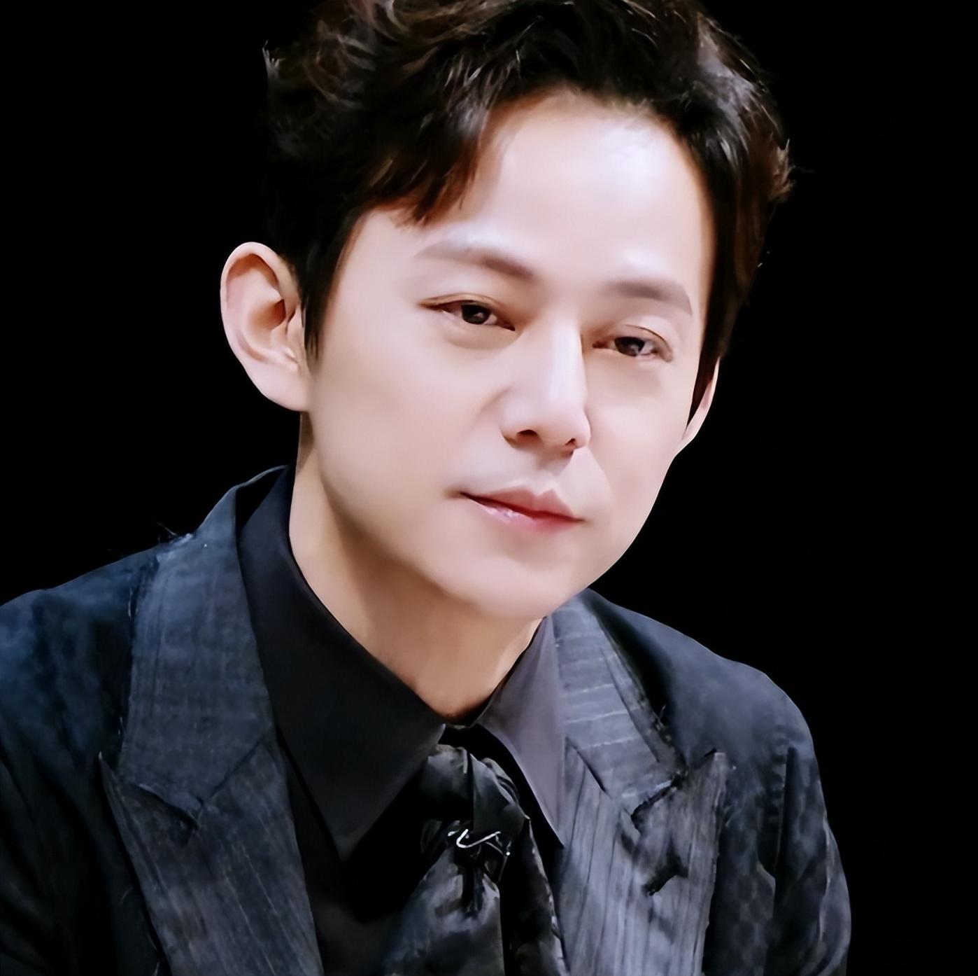 何炅|娱乐圈的人走茶凉,在何炅的身上体现得淋漓尽致!