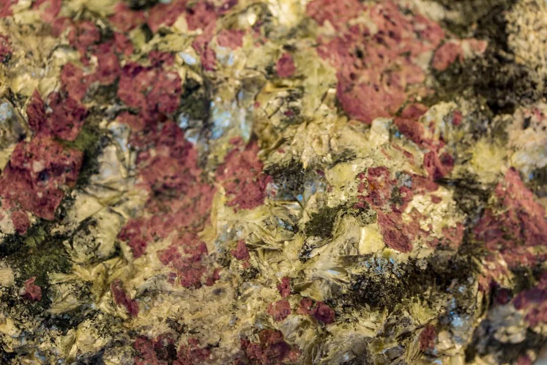 晋江|京东拍卖：596倍溢价，疯狂的锂矿争夺战