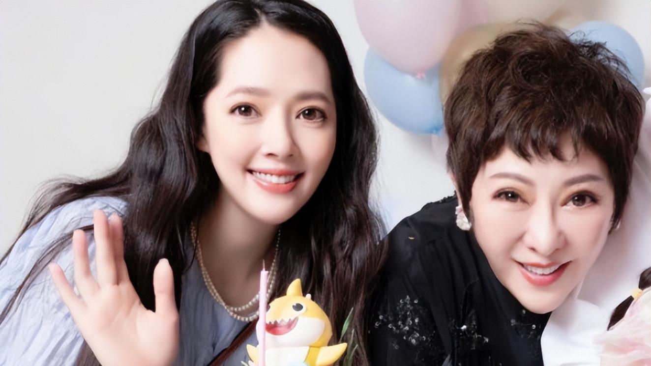 郭碧婷|缺席儿子百岁宴后！向佐被偶遇春光满面，与郭碧婷疑已分居