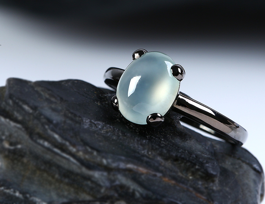 翡翠|瞧过来,翡翠蛋面是什么,有什么价值!