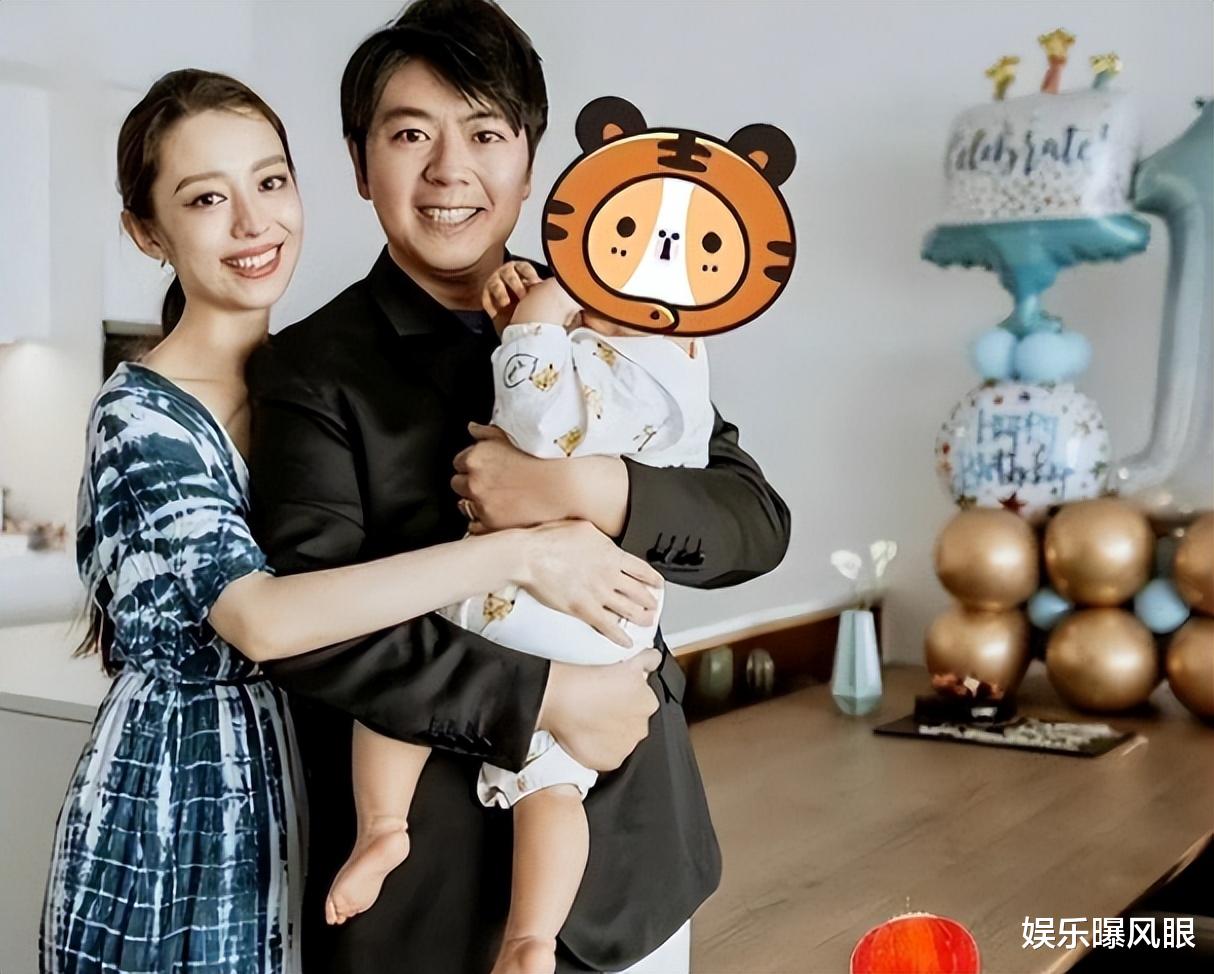 郎朗携吉娜办私人宴!脸盘圆润发型显油腻,女方鱼嘴鞋配丝袜被喷
