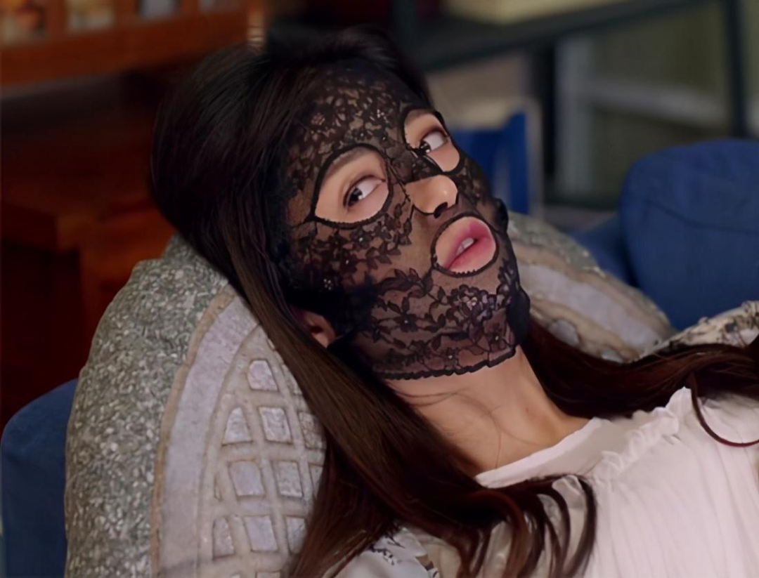 女人不管多大年纪，敷面膜都要记住“4不要”，不然再大牌也没用