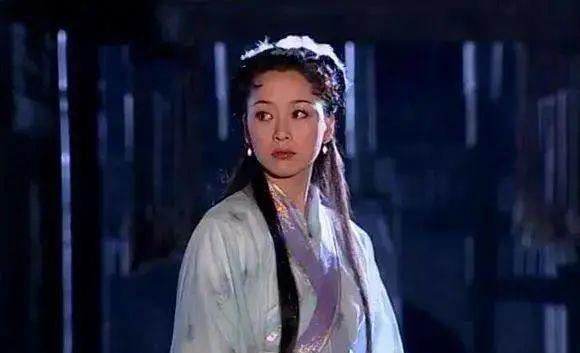 乌龙闯情关|《乌龙闯情关》21年：男主沦为十八线，发展最好的却是打酱油的她