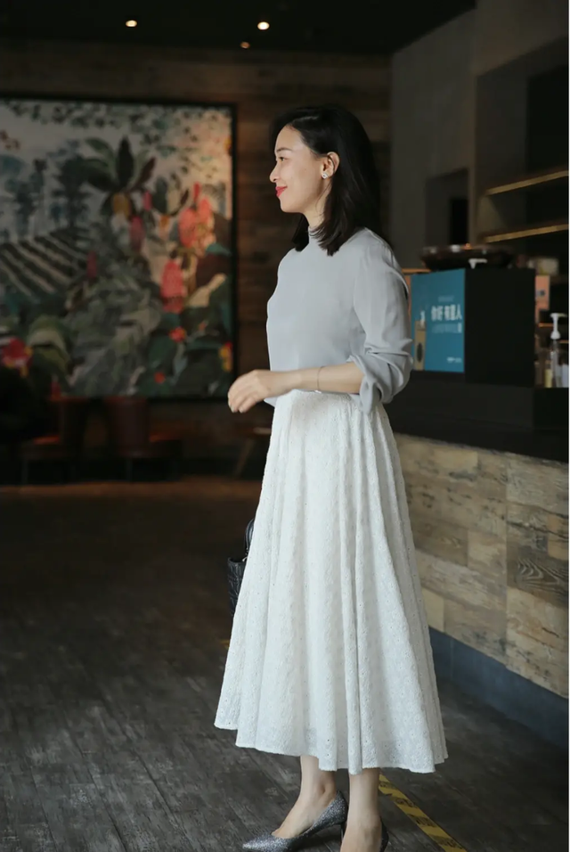 穿衣搭配|降温后这样打扮,时髦又好看,做一个既有风度又有温度的职场丽人