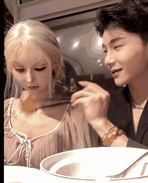 芭比娃娃|五年前，那个将自己整成“真人芭比”的网红迪丽拉，现在后悔吗？