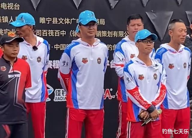鲢鳙|王者之战垂钓小组赛落幕！刘志强疯狂“填坑”仍遗憾出局，曾大盆险胜