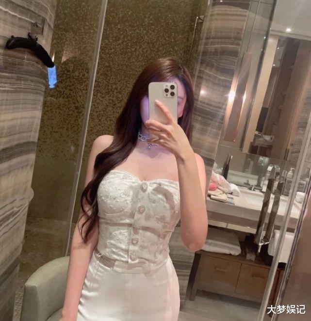 黄晓明|黄晓明疑和新欢同居“住Baby新婚房”网友歪楼：床垫有换吗