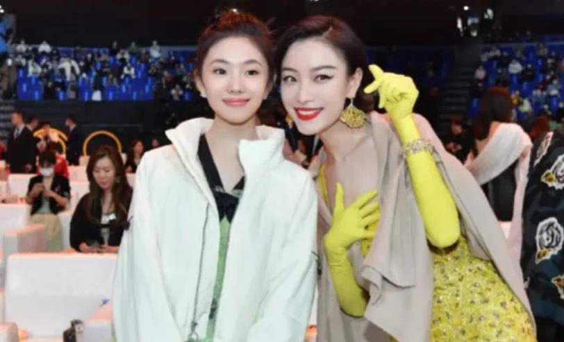 赵丽颖|85花表面一团和气，实则已经被划分为5大梯队，孰优孰劣很明显