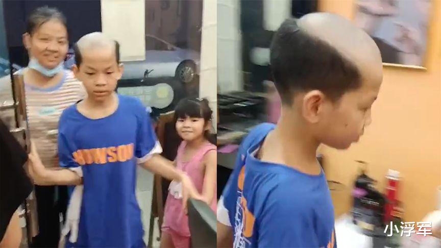 发型 男孩被妈妈逼到理发店改发型，一进门理发师：少走50年弯路
