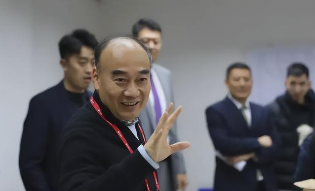 四川男篮|正式确定！CBA名宿接手总冠军球队，担任主帅，引进超级外援
