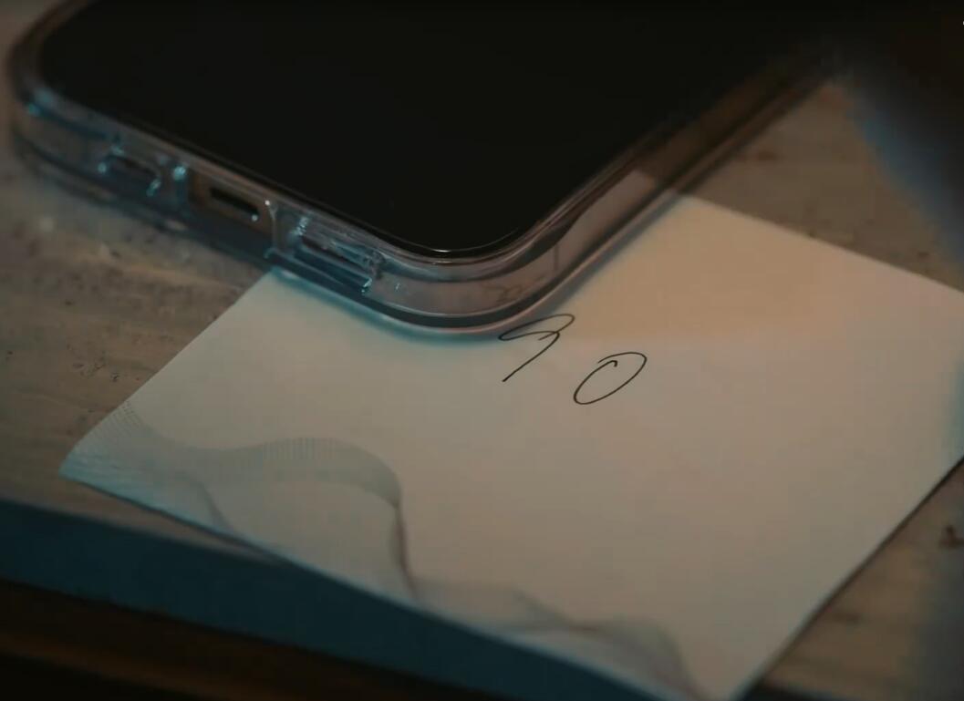 洛子峰|还是港剧敢拍，房地产大亨甘当“王八”，亲妈帮女友煮熟生米