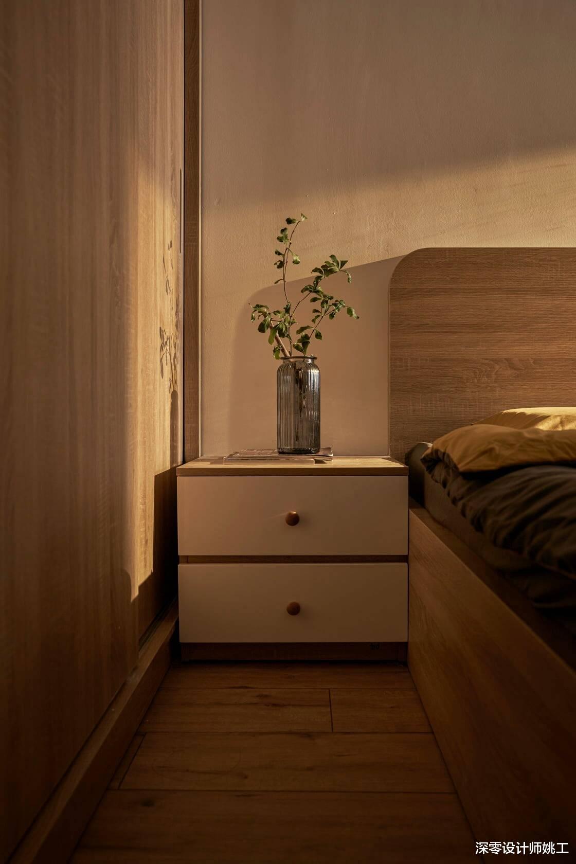 小姐姐独立买下套房,83㎡原木风,橡木+奶白色家具,低调有质感