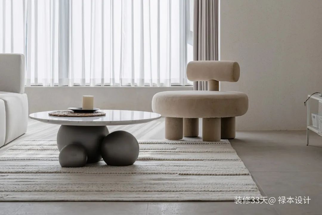 装修设计:122平温柔素色现代简约三室