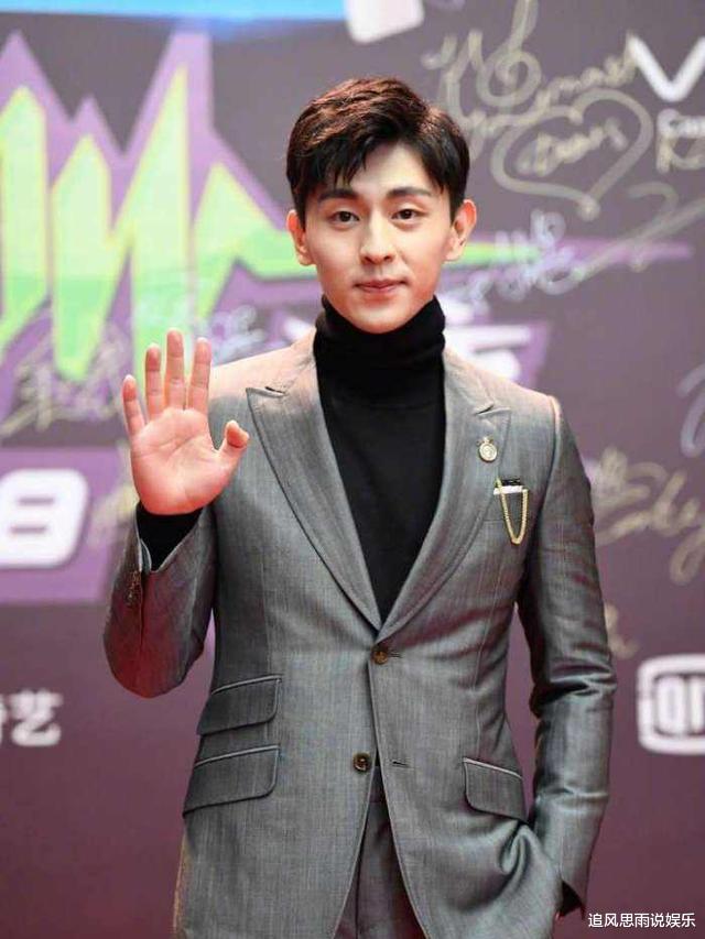 邓伦|人民日报点评邓伦:自断出路,自毁前程