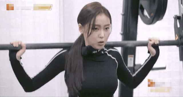 娱乐圈|骨瘦如柴、全身涂白、满嘴假牙,娱乐圈的这些“审美”真不高级