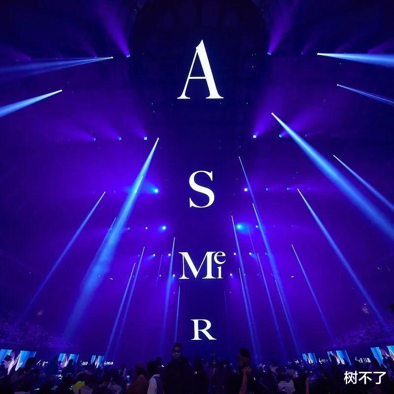 演唱会|天后的演唱会:被投诉、感染、玩梗、下跪……