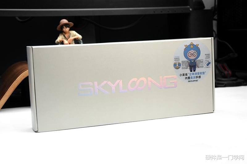 机械键盘|独一无二的ESC，小呆虫GK61珊瑚海轻弹版机械键盘开箱