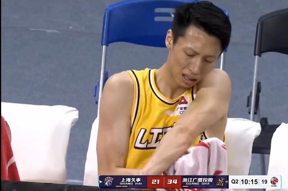 赵岩昊|赵岩昊被担架抬出，上海最大恶人被揪出，弄伤胡金秋，暗算孙铭徽