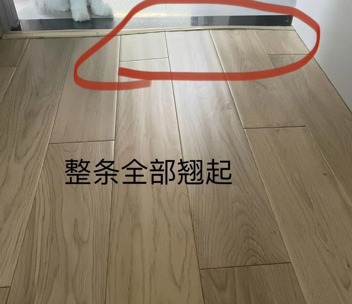 越来越多人不给厨房铺瓷砖了，而是选择木地板，究竟实用吗？