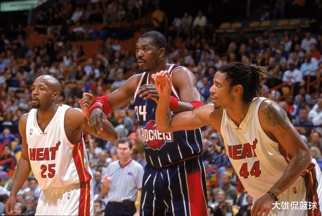 勒布朗·詹姆斯|美媒列出了75大球星中至少八连败的46名球星,詹姆斯乔丹均八连败