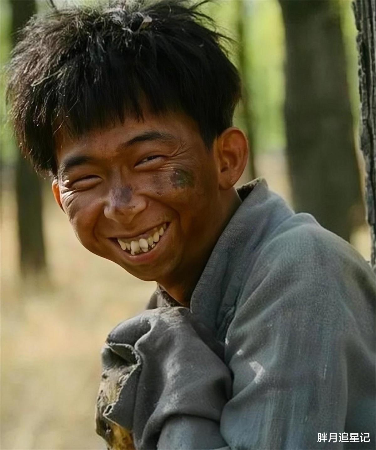 巨兴茂|“丑星”巨兴茂：8年赚来十亿身家，41岁娶高挑娇妻改善基因