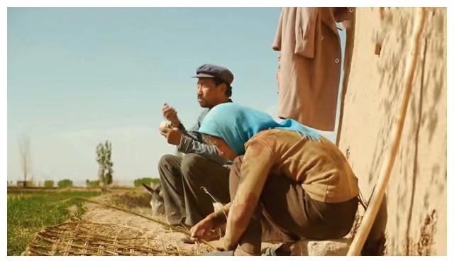 隐入尘烟|《隐入尘烟》：在认命的人生里，曹贵英就是有铁的惊喜