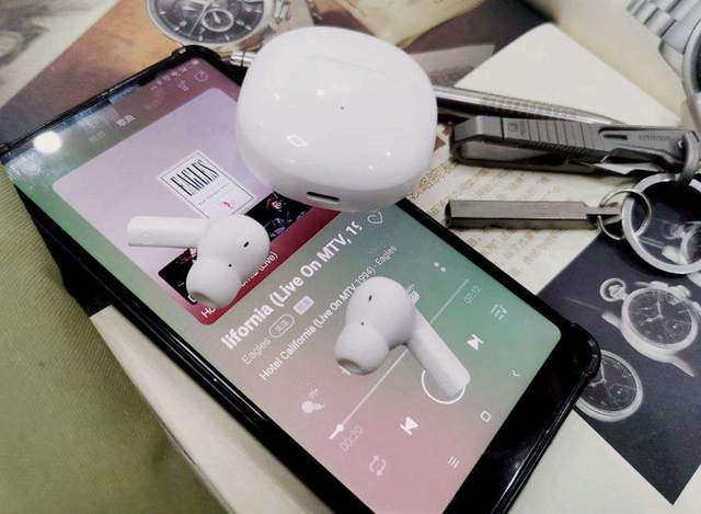 交易|灵动悦耳，真香真香：QCY T18 MeloBuds真无线蓝牙耳机