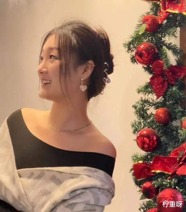 陈亚男|大衣哥儿子与陈萌感情甜蜜，前妻陈亚男疑有新恋情，彻底放下过往