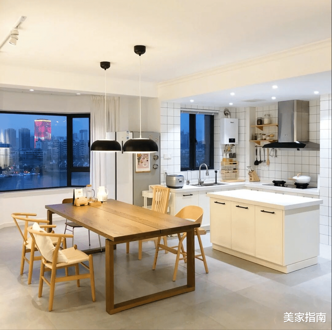 开放式厨房,颜值高,空间大,为什么很少有人装?来听听大实话