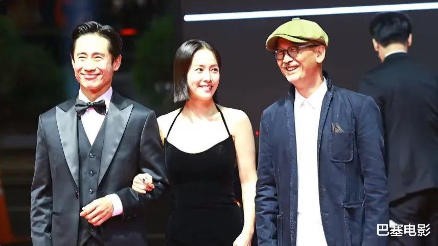 梁朝伟|釜山电影节红毯:梁朝伟大惊喜,女神变脸认不出,玉泽演严重发腮