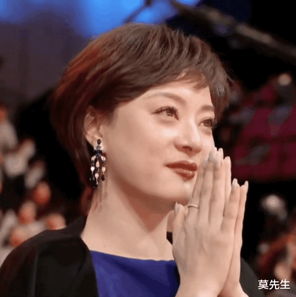 孙俪|邓超吐槽孙俪带穴位人偶出门,养生人设惹争议,近照眼凸脖子粗