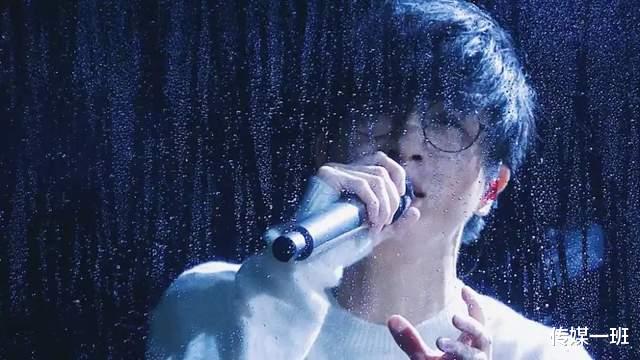华晨宇|6位“被高估”的歌手：李宇春代表作不多，华晨宇尚雯婕曲高和寡