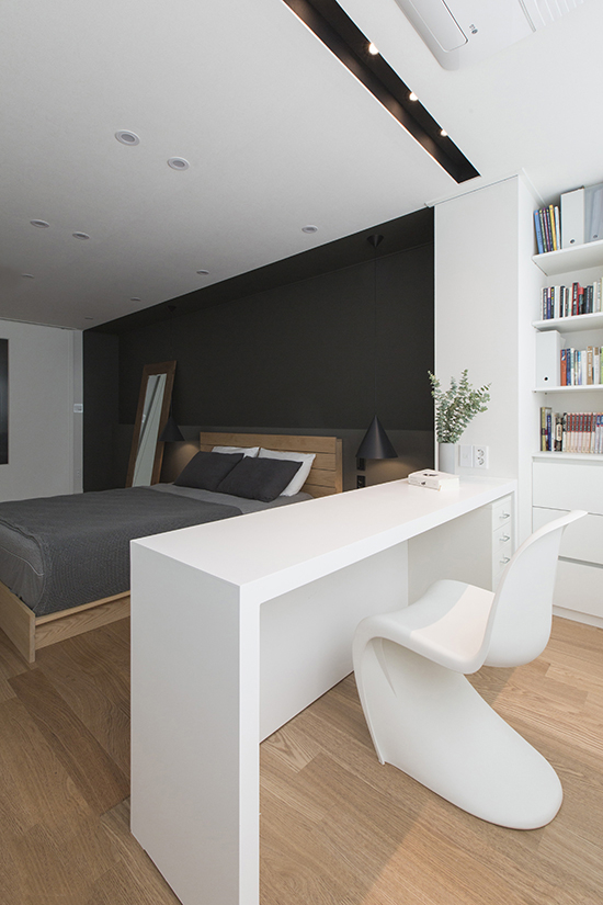 客厅有远见的布局,是“去电视化”,165㎡不要奢华,要有书香气