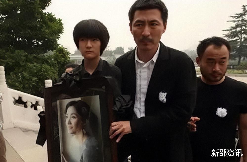 张子健|被李婷“逼着”离婚,前妻去世后才知真相,张子健的心中有愧疚