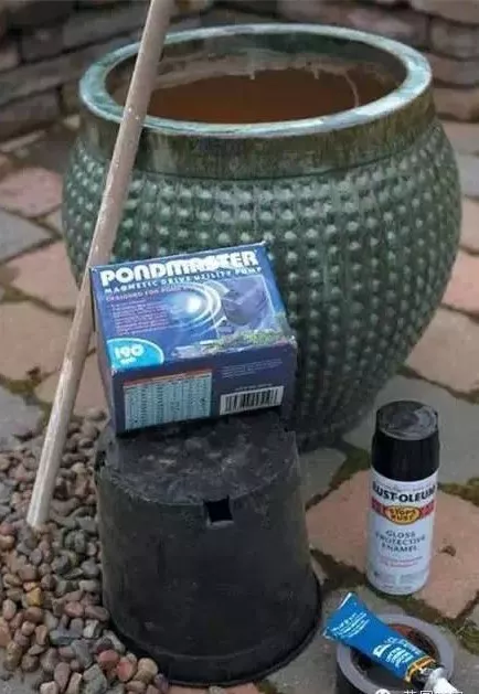 他才花了500元,就打造一个格调超高的庭院水景