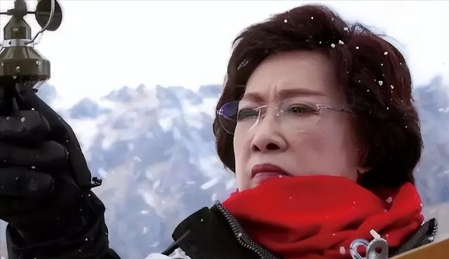 张柏芝|老戏骨秦怡不幸的一生:患癌、丧夫、丧子,就连亲妹妹都在伤害她