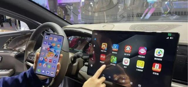 华为|比芯片更重要！华为宣布重大突破，外媒：华为突围成功