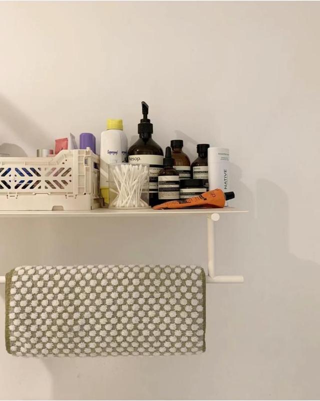 纽约年轻人出租屋里的家，复古气质拿捏到极致，叫人不得不羡慕