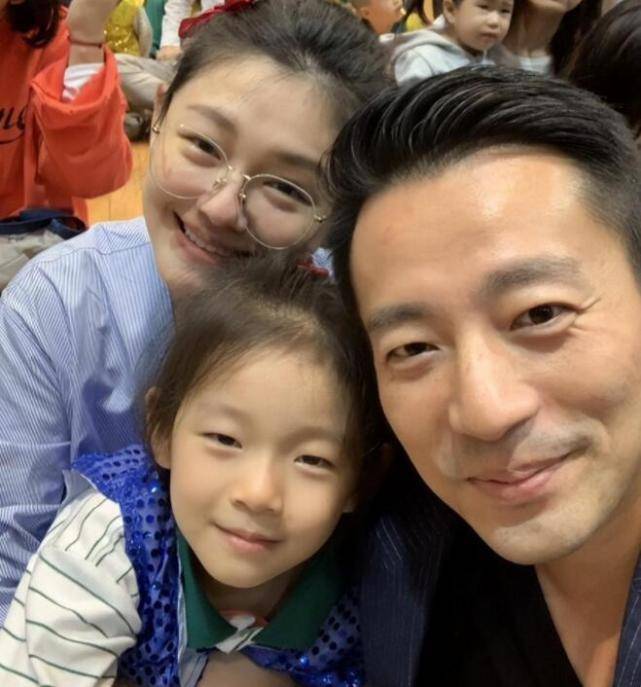 张兰|张兰在线警告具俊晔！不要对我孙女小玥儿动手动脚