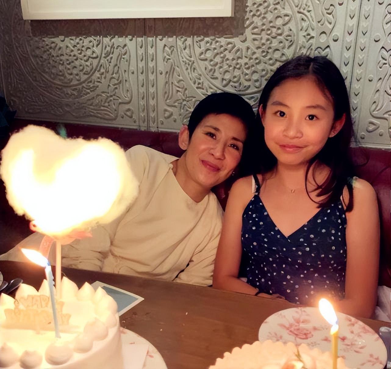 吴君如|56岁吴君如为老公开派对!14岁陈是知模样简直就是「翻版陈可辛」