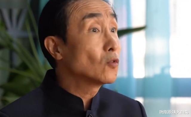 姚明|冯潇霆和巩汉林“对战”，扯人家冯巩干嘛，面对质疑，都听姚明的