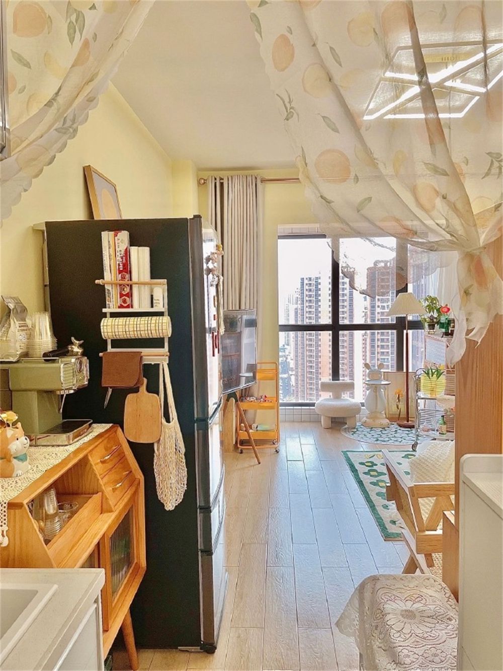 30岁的她住进单身公寓:“麻雀虽小五脏俱全”,一个人住也太爽了