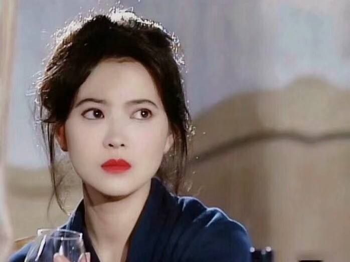 蓝洁瑛|“悲剧女神”蓝洁瑛：两任男友接连自杀，中年穷困潦倒无人问津