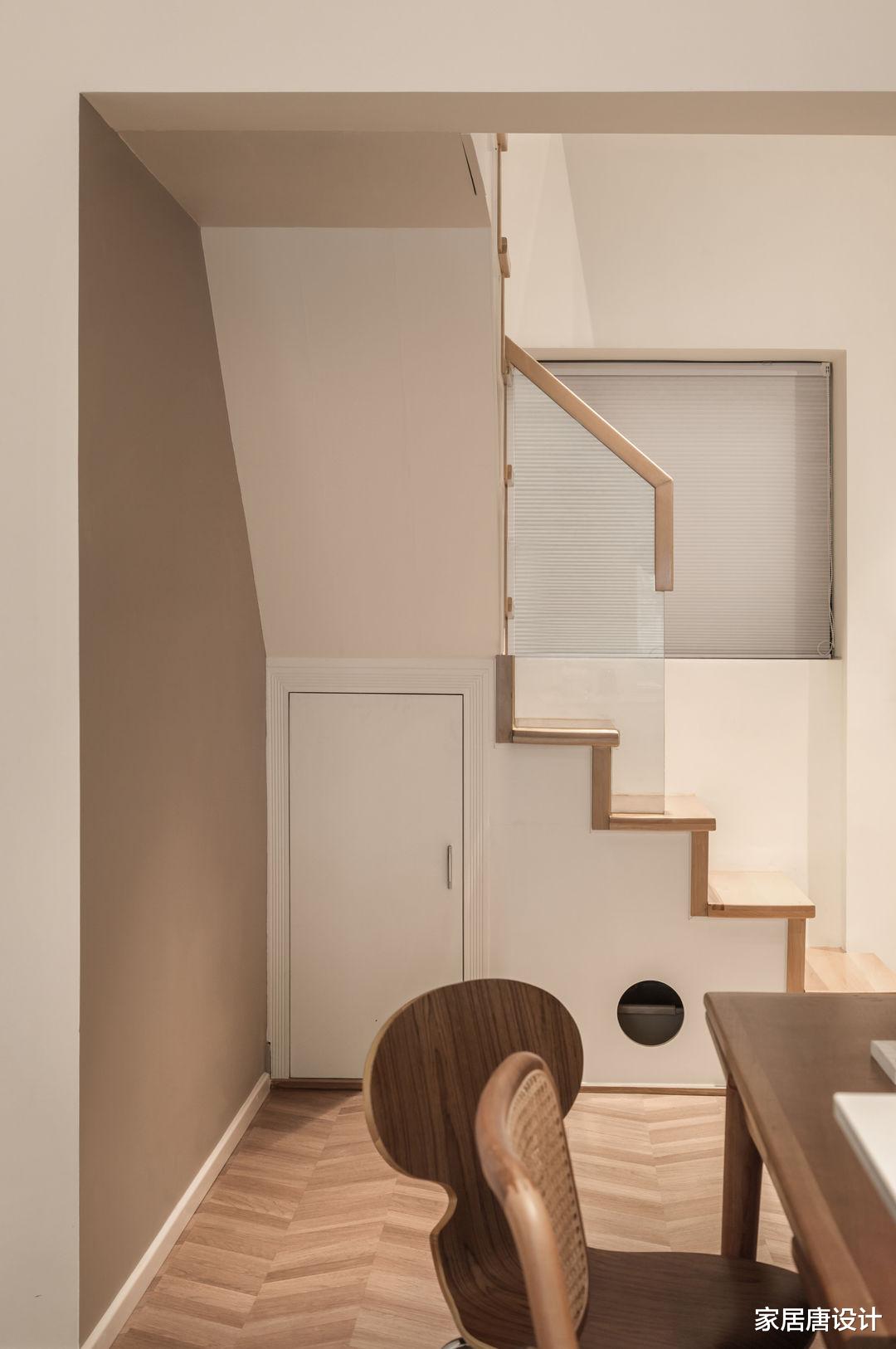 50平方米一居室,还能在家里泡澡,享受LOFT户型的精致