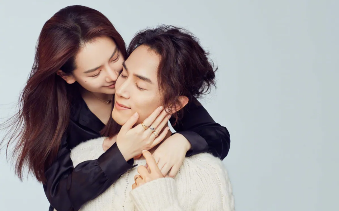 戚薇|恭喜！戚薇李承铉晒全家福官宣二胎：夏天来了，请大家吃瓜