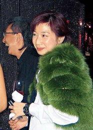 叶童|叶童:25岁嫁豪门世子,屡次原谅花心的丈夫,两人丁克已32年