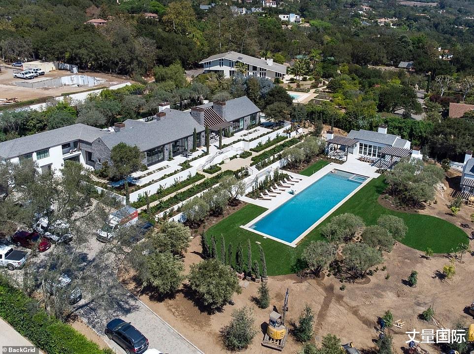 小辣椒3千万欧风豪宅内装曝光,华丽手工瓷砖浴缸宛如罗马浴池