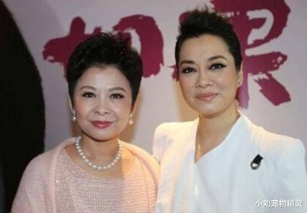 23岁爆红，13次舞台名气超毛阿敏，38岁陷“八卦”，今落如此下场