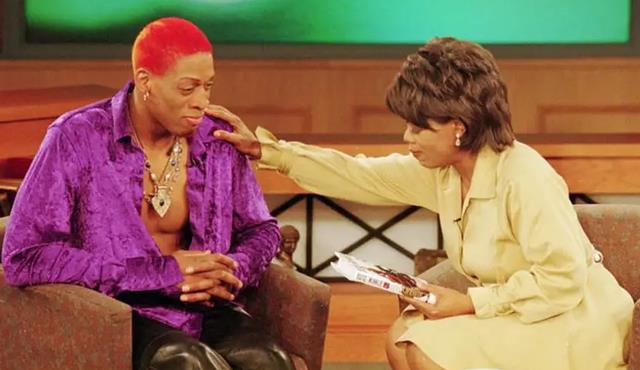 麦当娜|麦当娜近照曝光,黑人养子陪同!63岁不显老,与罗德曼遗憾半生